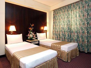 Royal Castle Hotel Taipei Exterior photo